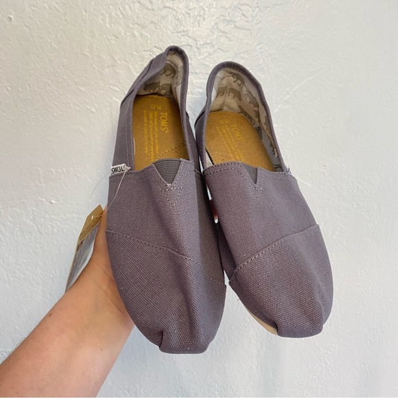 Toms Classic Gray Women's Loafers - Picture 1 of 7